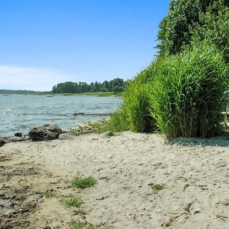 Pirjo - 50m From The Sea By Interhome